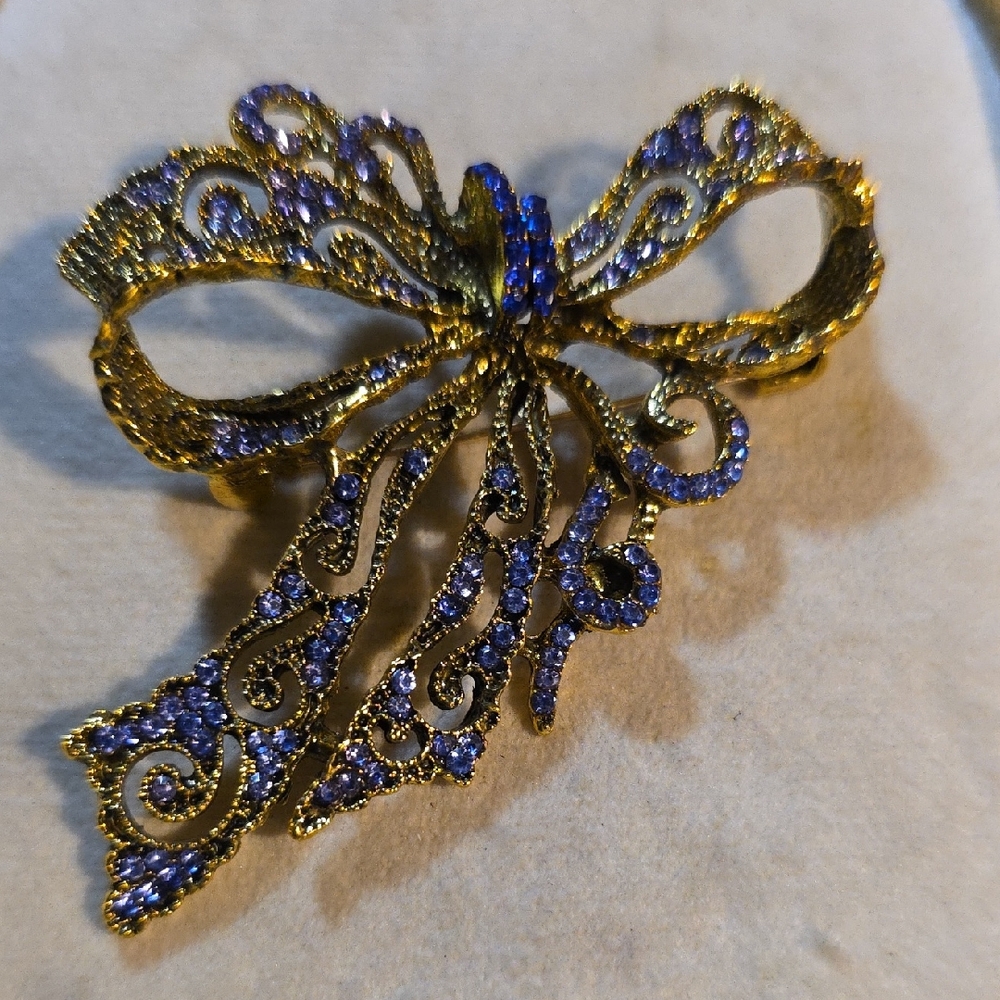 Gold and Purple Rhinestone Filigree Bow Brooch NWT Modern
